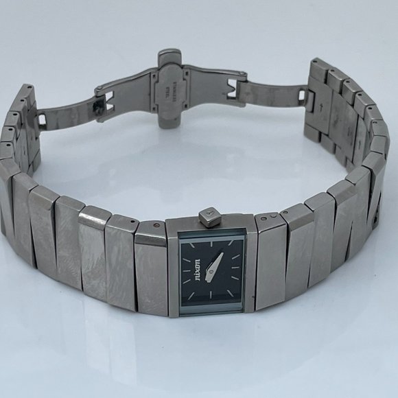 Nixon Wristwatch SEDUCTRESS THE SIREN Silver Tone - Picture 13 of 13